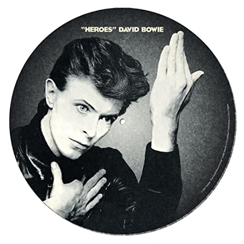 David Bowie Tapis de Tourne-Disque (Motif héros) pour Mixer, gratter et écouter à la Maison – Produit Officiel - Les Beatles, Paul McCartney, John Lennon, RIngo Starr, George Harrison David Bowie Tapis de Tourne-Disque (Motif héros) pour Mixer, gratter et écouter à la Maison – Produit Officiel