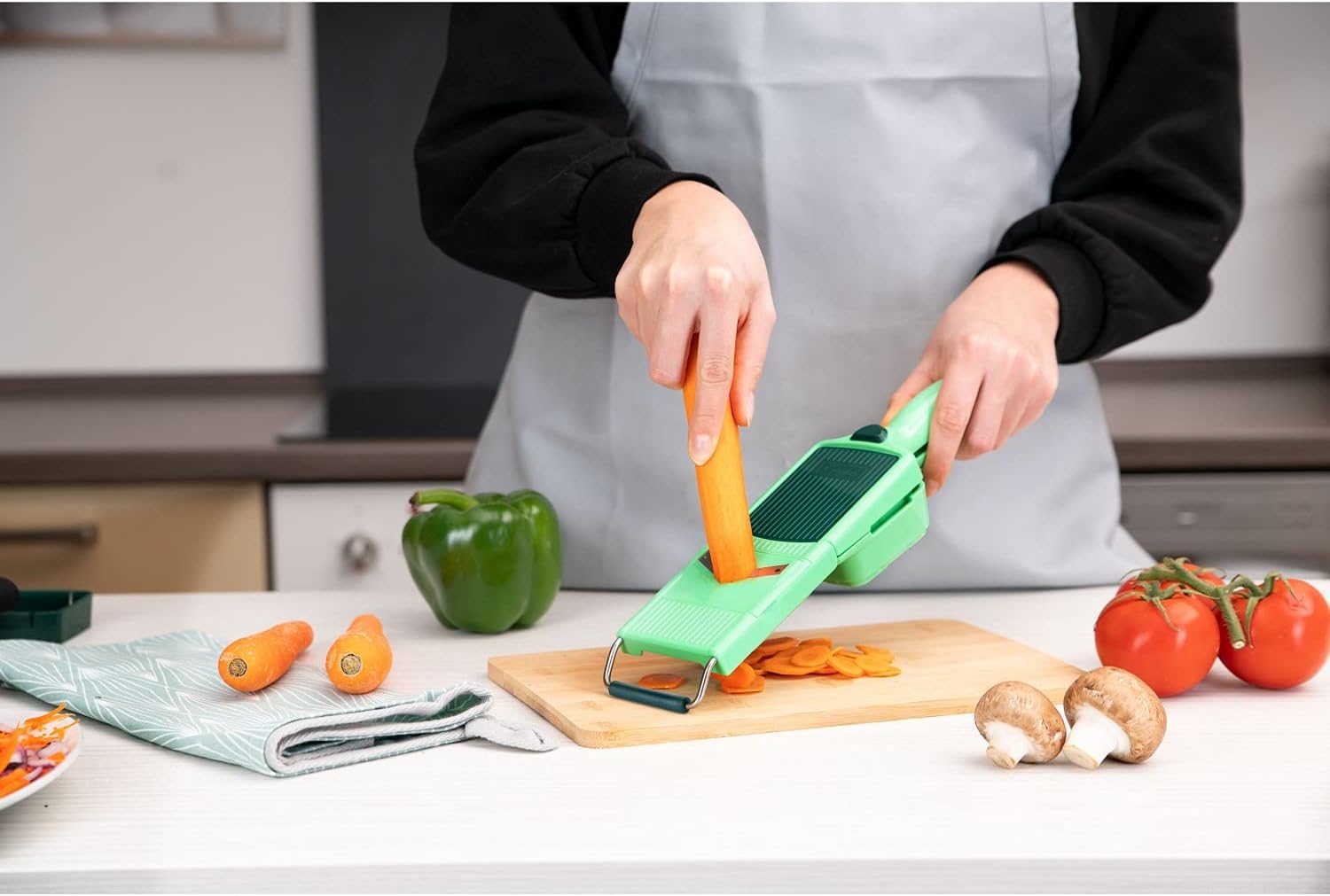 Nicer Dicer Quick Professional - Multifunctional Kitchen Slicer for Veggies Fruits