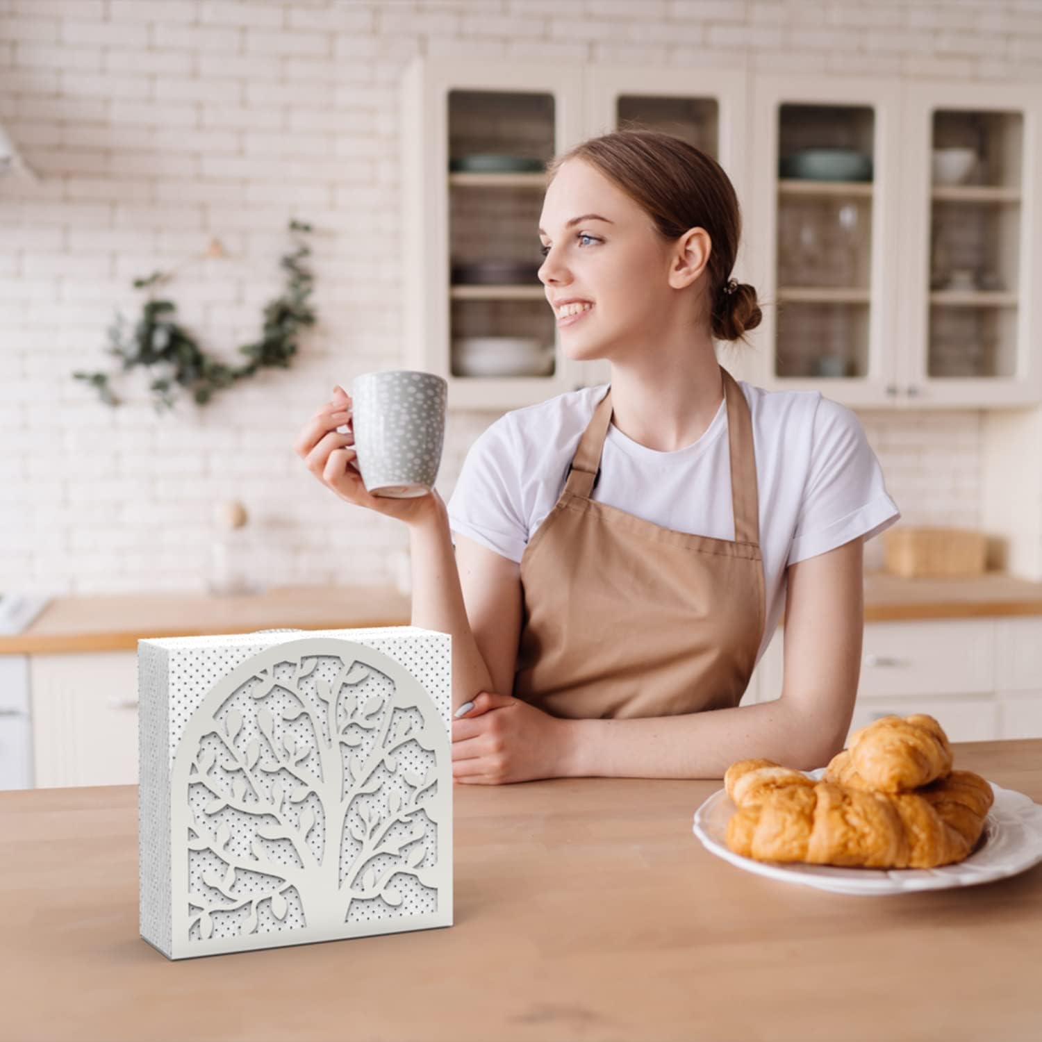 Stylish Metal Napkin Holder Retro Design Silver