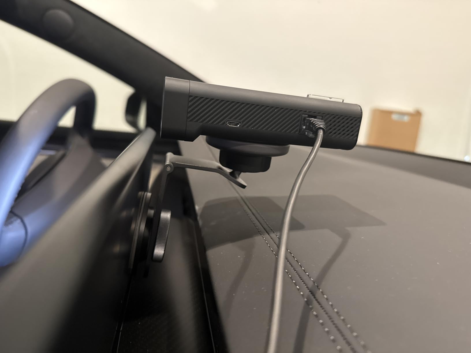 車用携帯電話ホルダーマウント ダッシュボード/フロントガラス/通気口携帯電話ホルダー [アップグレード] 携帯電話マウント 車用 並行輸入品 : 車用電話マウント 車のフロントガラスダッシュボード用