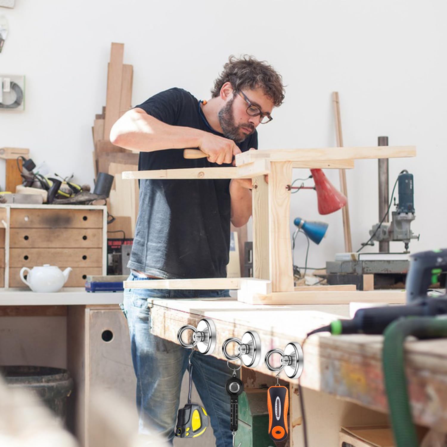 Strong Reliable Magnetic Hooks