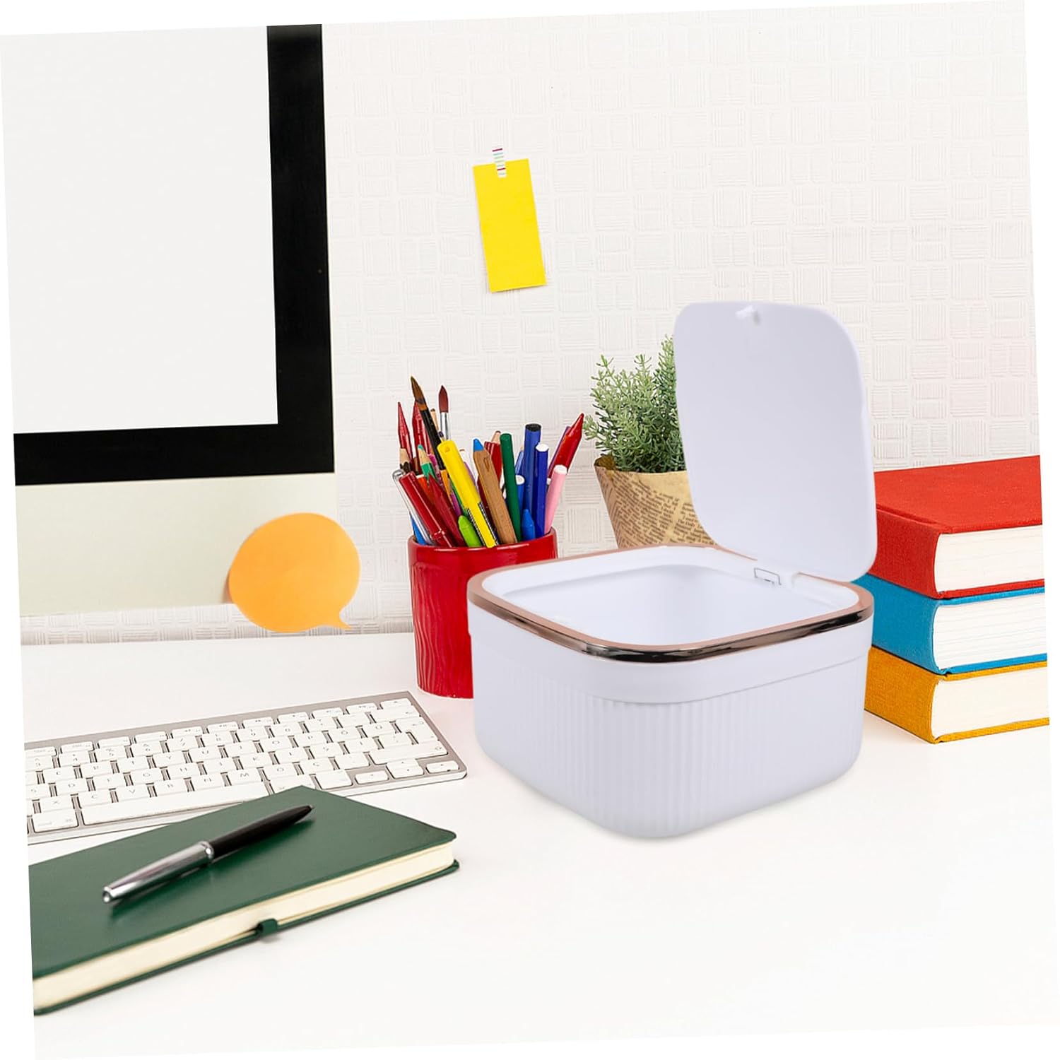 BUGUUYO Small Lidded Trash Can for Desktop Kitchen